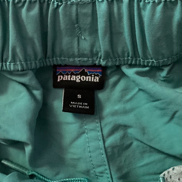 Patagonia Barely Baggies - Picture 2 of 3